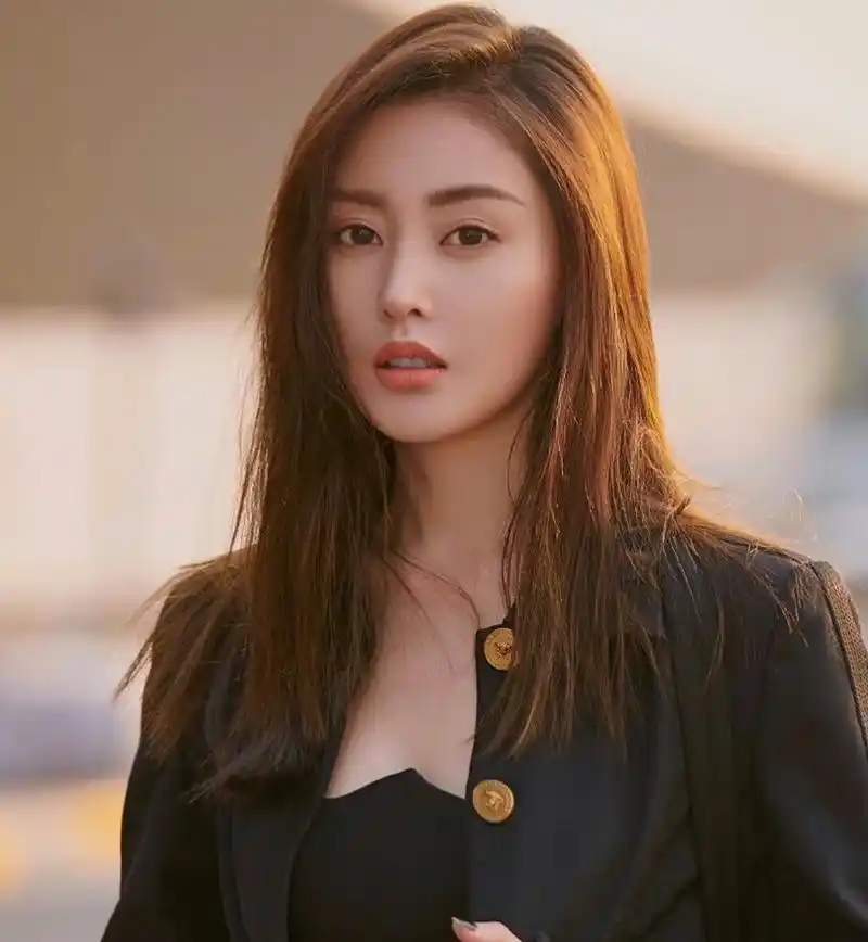 大陆女明星图片和姓名_中国美女明星排名_最貌美如花的十大女明星